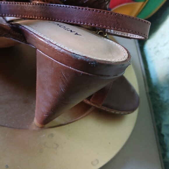 Brown strappy sandals - Picture 7 of 9